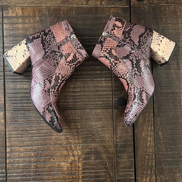 Freda Salvador Hendrix Boot - Picture 10 of 13